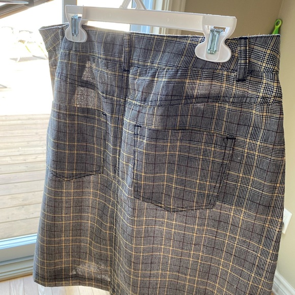 professional skirt - Picture 2 of 3